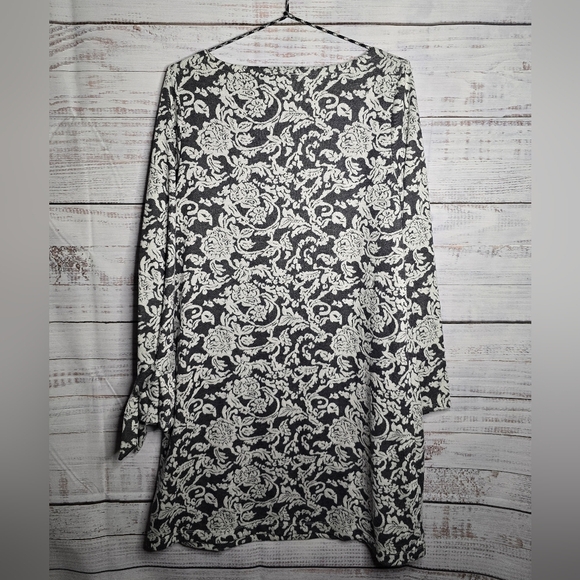 Loft Floral Gray And White Longsleeve Midi Dress Womans Size Large - Picture 4 of 5